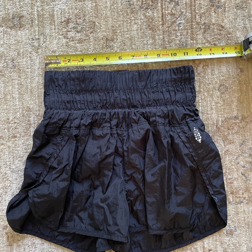 Free People Movement High Waisted Shorts, Size XS - Picture 5 of 6